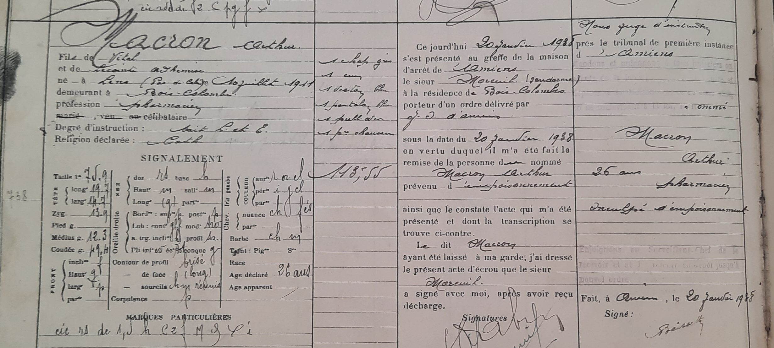 procès
écrou
macron